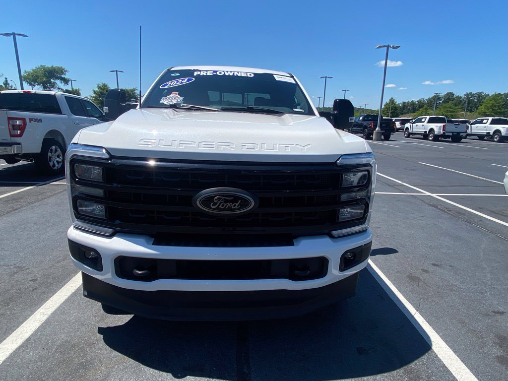 Used 2024 Ford F250 Lariat w/ Black Appearance Package AWD/4WD image 2
