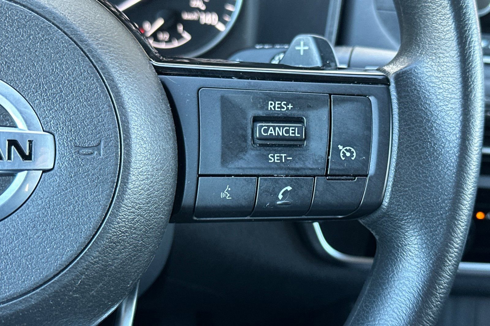 Used 2021 Nissan Rogue S image 27