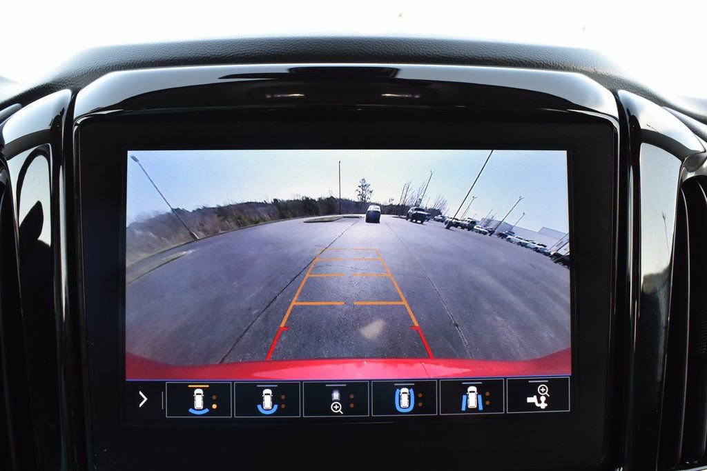 Used 2020 Chevrolet Traverse RS image 21