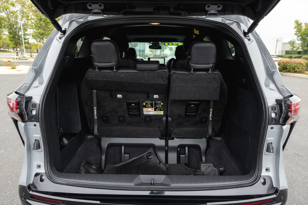 Certified 2026 Toyota Sienna XSE AWD/4WD image 8
