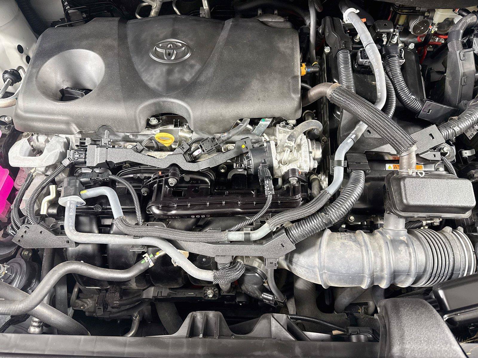 Certified 2025 Toyota Sienna XLE FWD image 44