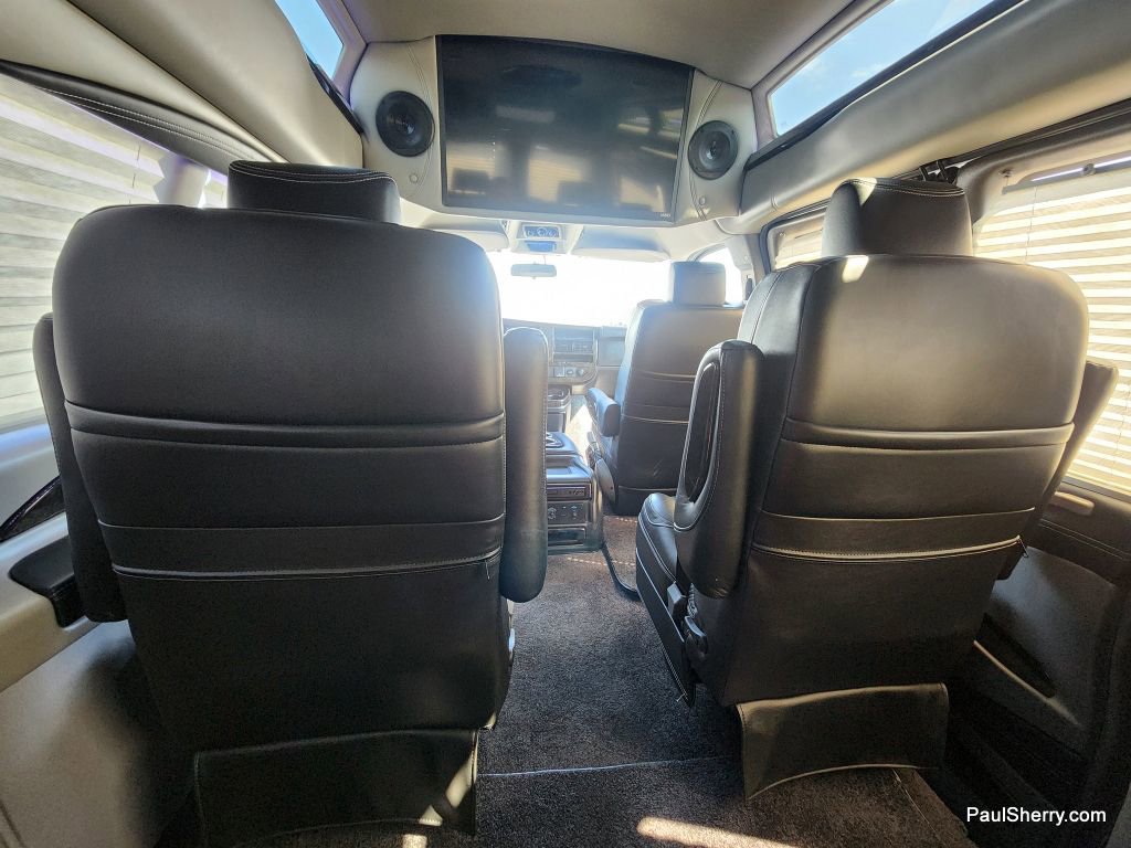 Used 2023 Chevrolet Express 2500 image 57