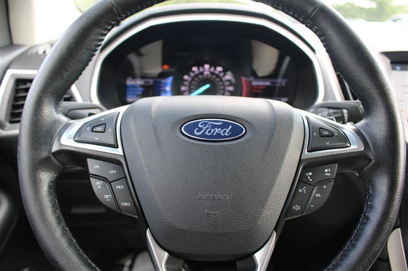 Used 2016 Ford Edge SEL w/ Equipment Group 201A FWD image 15