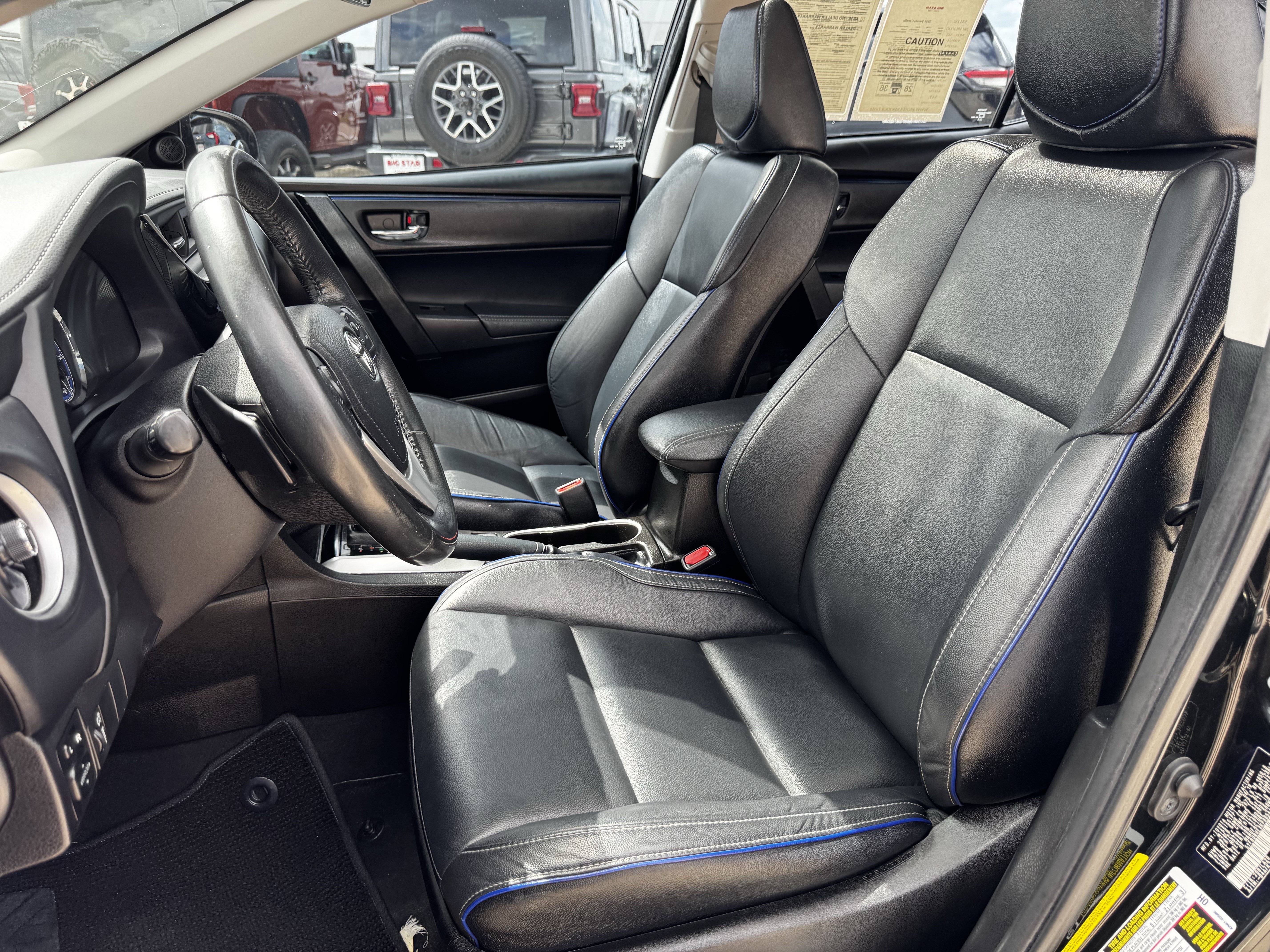 Used 2019 Toyota Corolla XSE FWD image 28