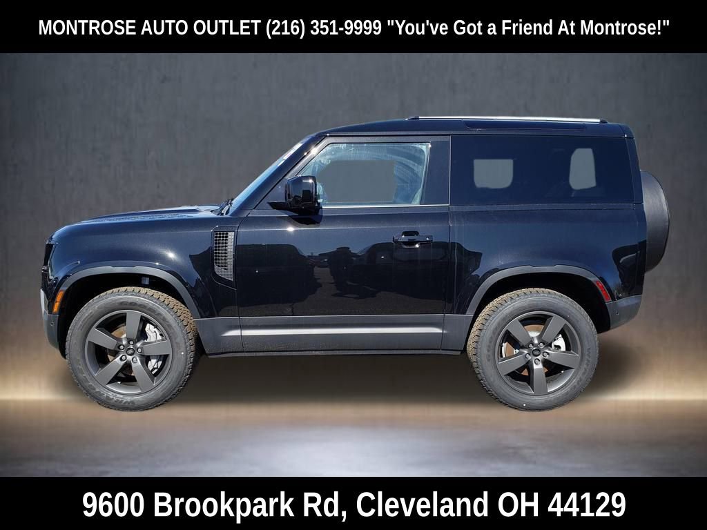 New 2025 Land Rover Defender 90 S image 2