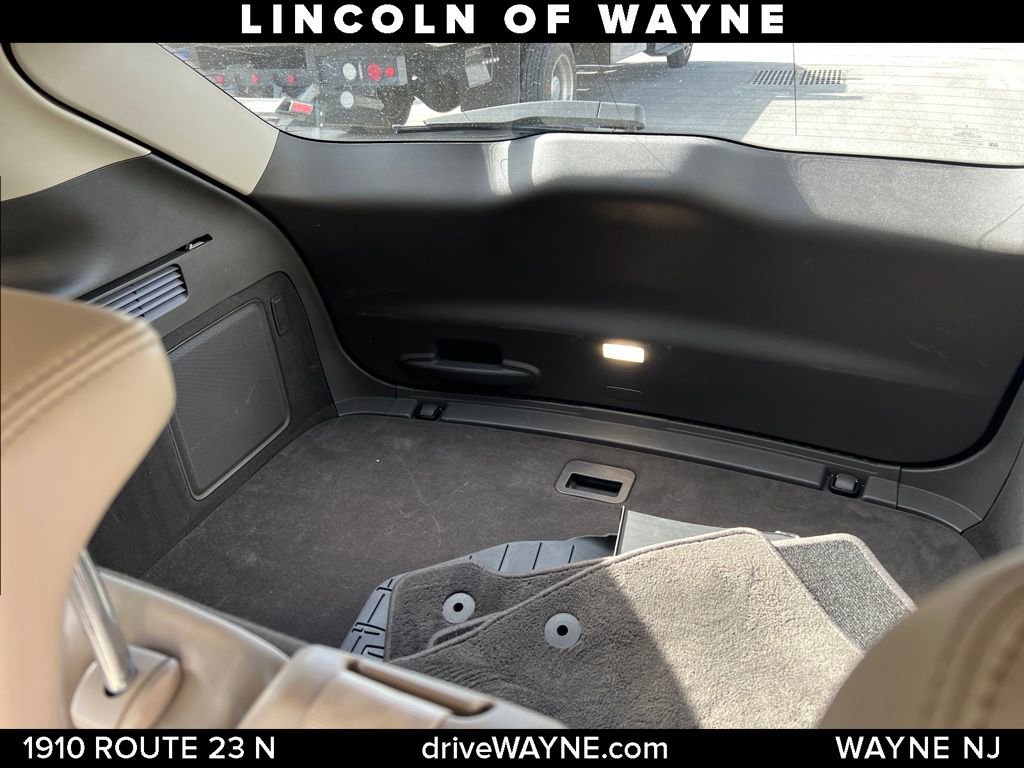 Used 2023 Lincoln Nautilus Reserve AWD/4WD image 19