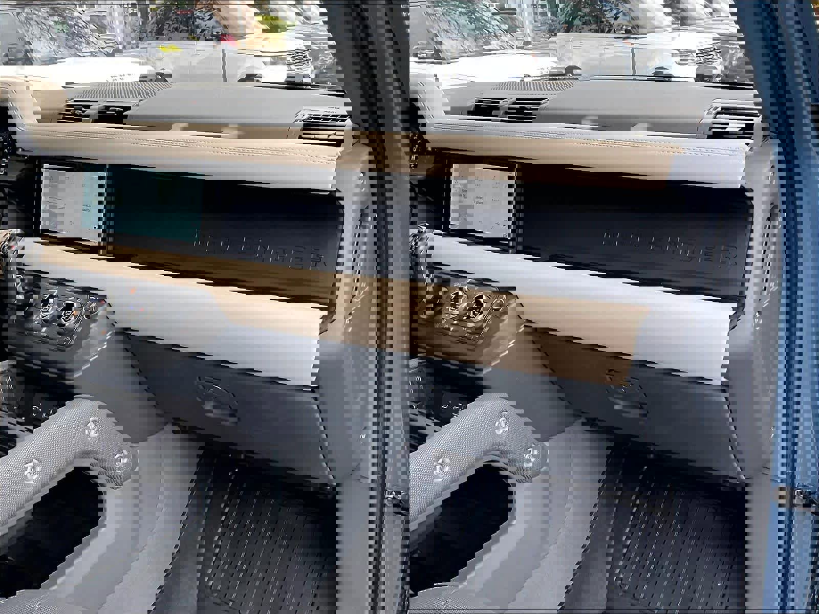 Used 2022 Land Rover Defender 110 X-Dynamic SE image 18