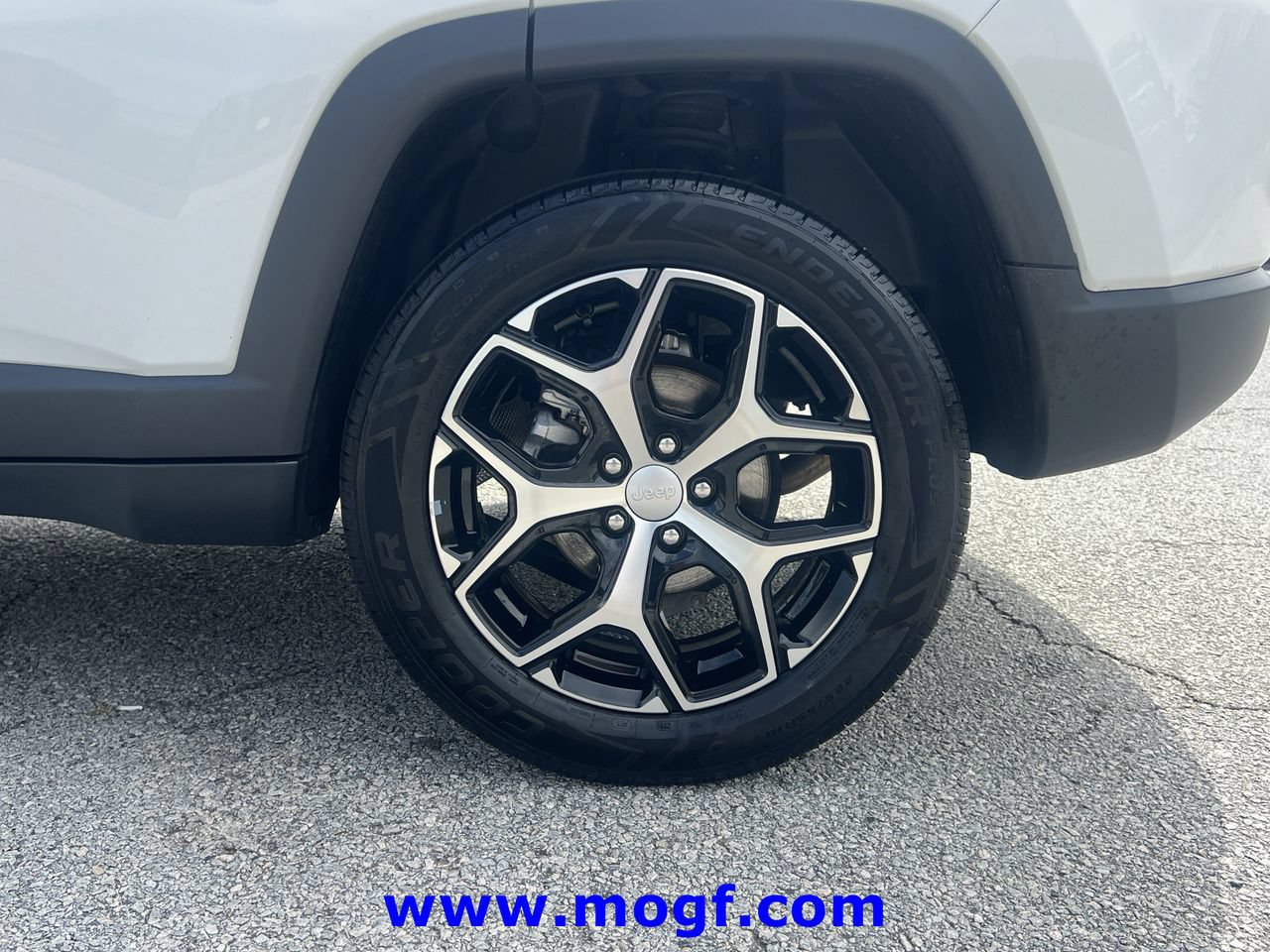 Used 2024 Jeep Compass Limited AWD/4WD image 28