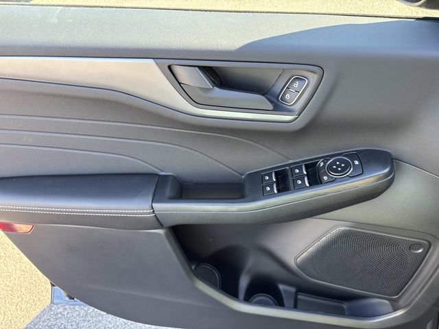 New 2026 Ford Escape Active w/ Cold Weather Package FWD image 19