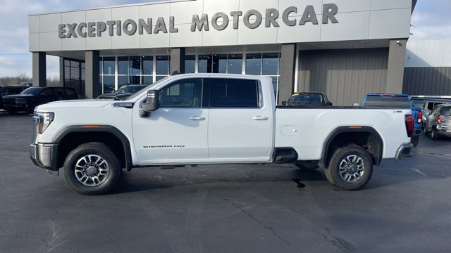 Used 2024 GMC Sierra 3500 SLE w/ SLE Convenience Package image 2