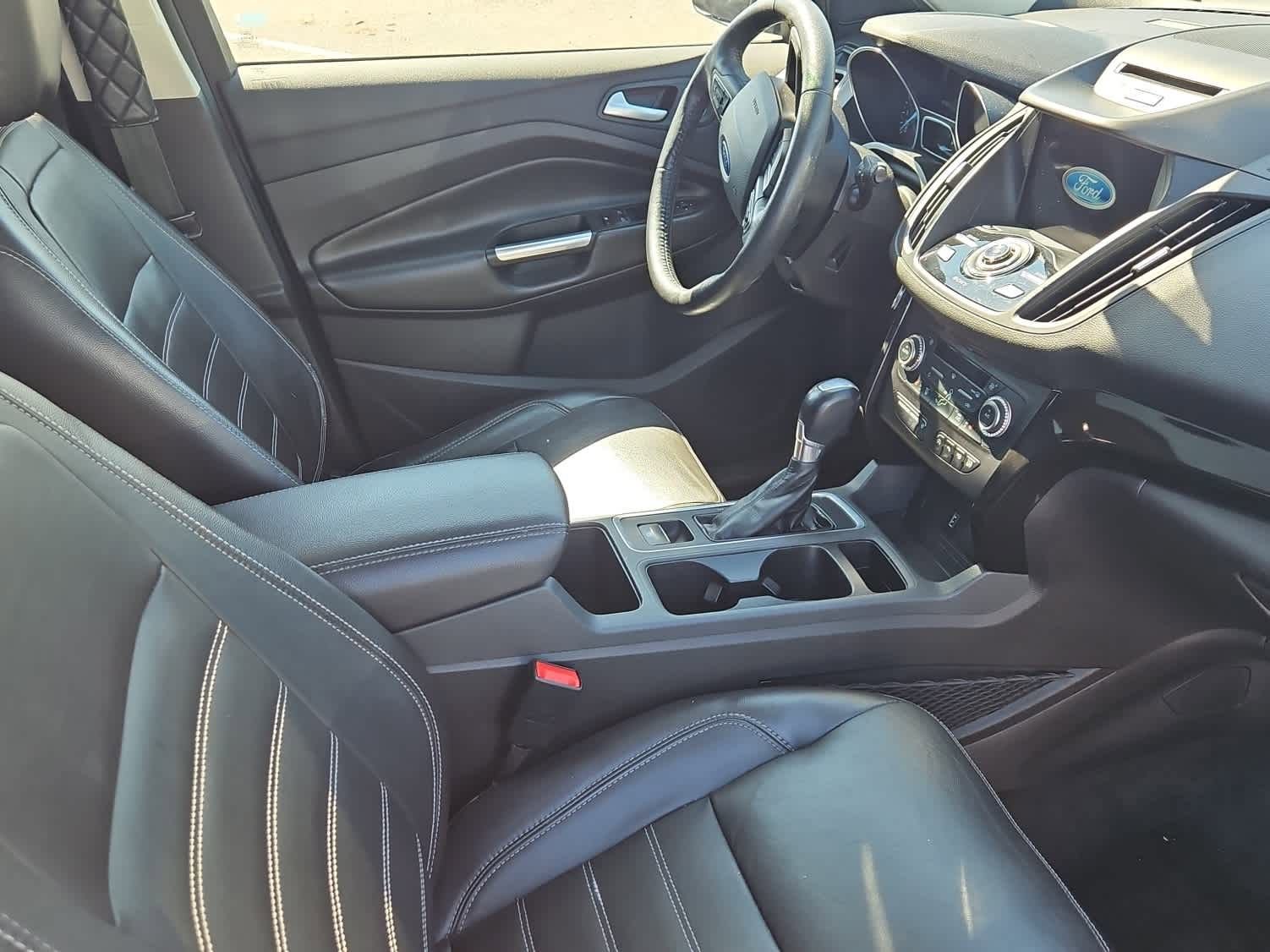 Used 2017 Ford Escape Titanium image 13