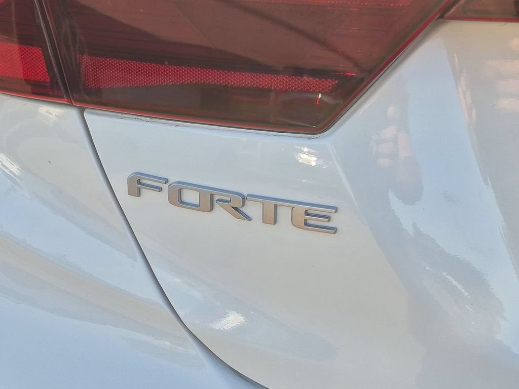 Certified 2023 Kia Forte LXS FWD image 31