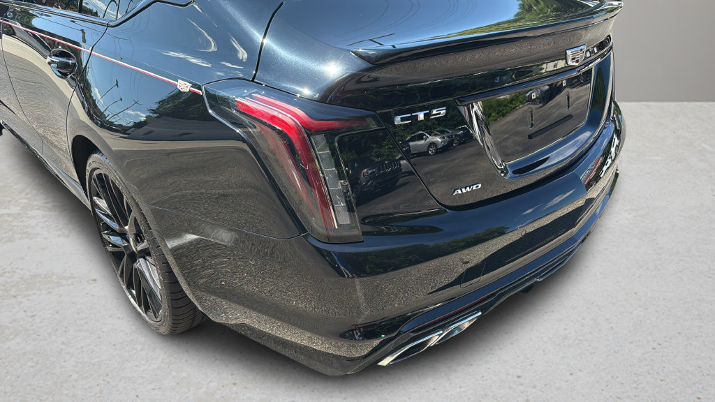 Certified 2022 Cadillac CT5 V w/ Premium Package AWD/4WD image 12