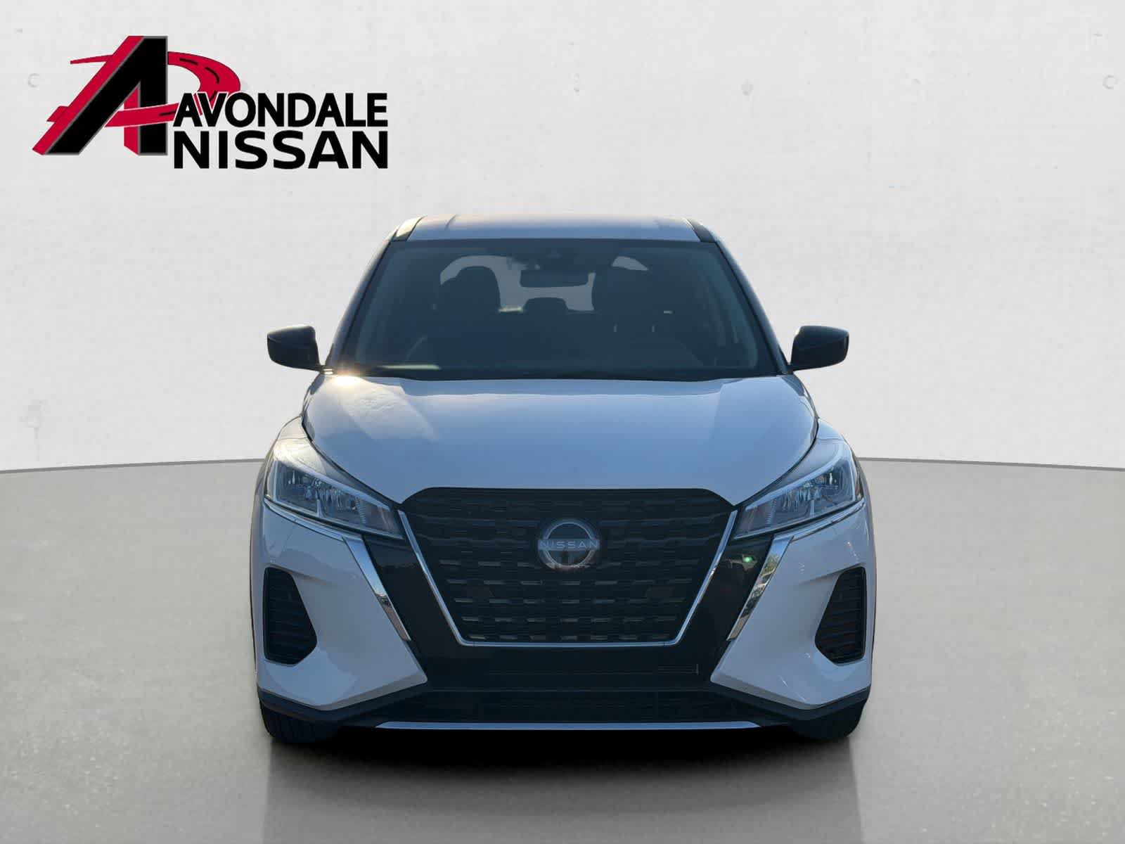 Certified 2025 Nissan Kicks Play S FWD image 9