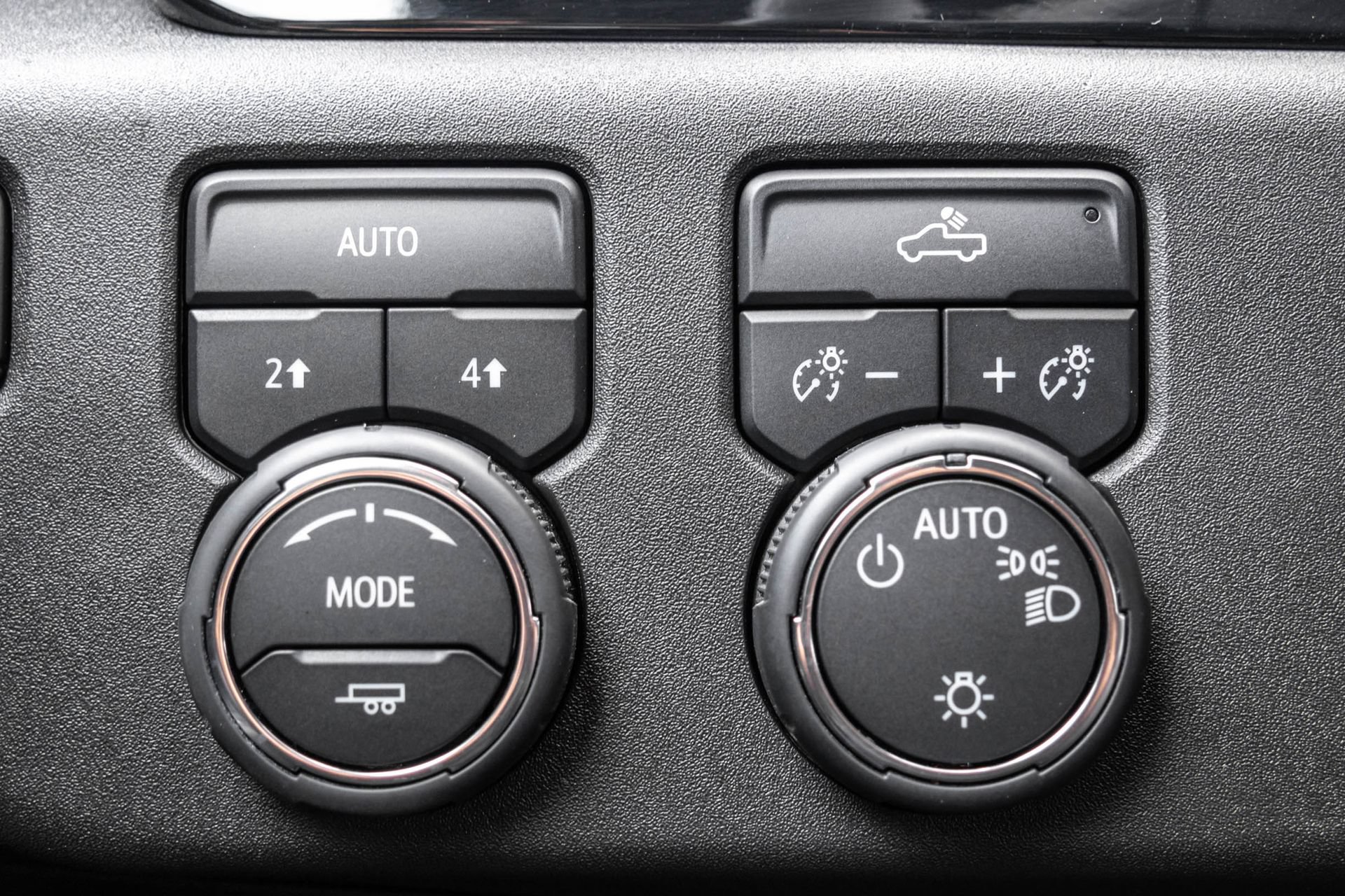 Used 2024 Chevrolet Silverado 1500 LT AWD/4WD image 26
