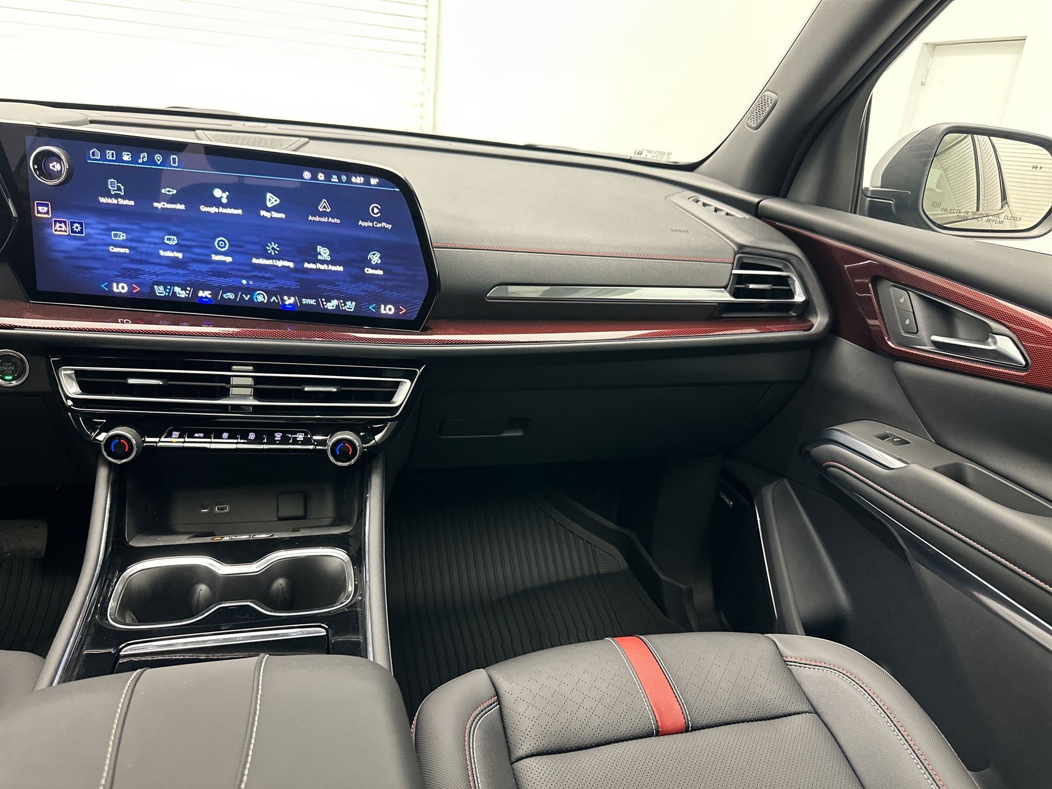 Certified 2026 Chevrolet Traverse RS w/ LPO, Floor Liner Package AWD/4WD image 30