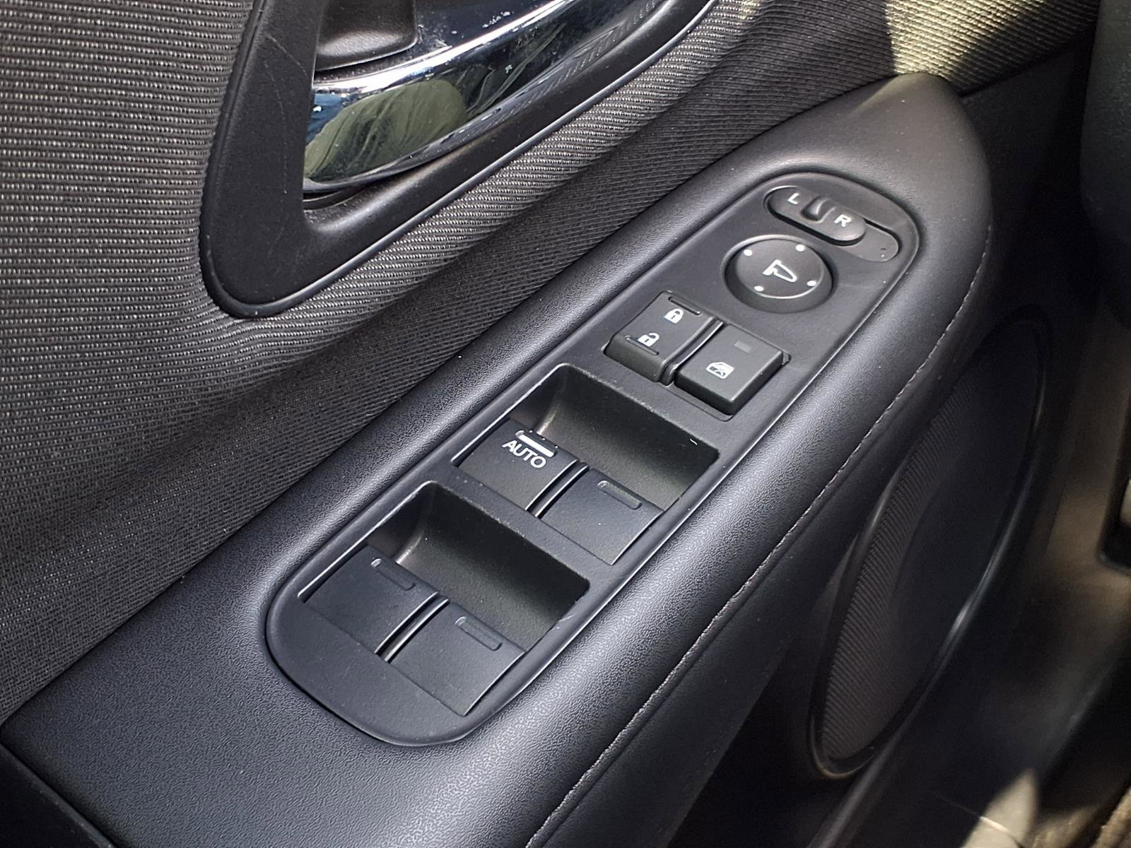 Used 2019 Honda HR-V LX image 23