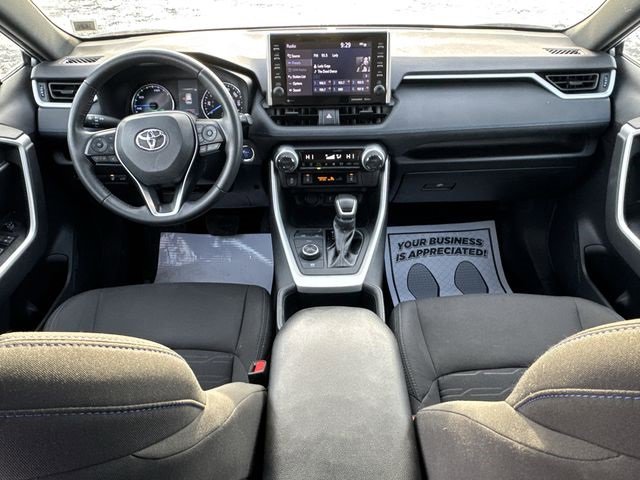 Used 2022 Toyota RAV4 SE image 20