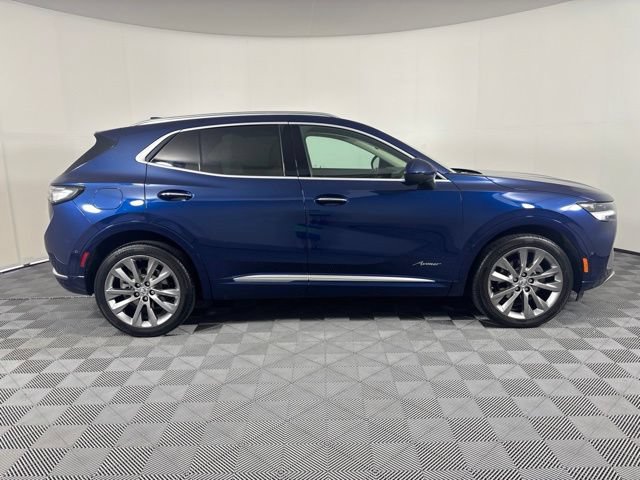 Used 2022 Buick Envision Avenir w/ Technology Package II AWD/4WD image 38