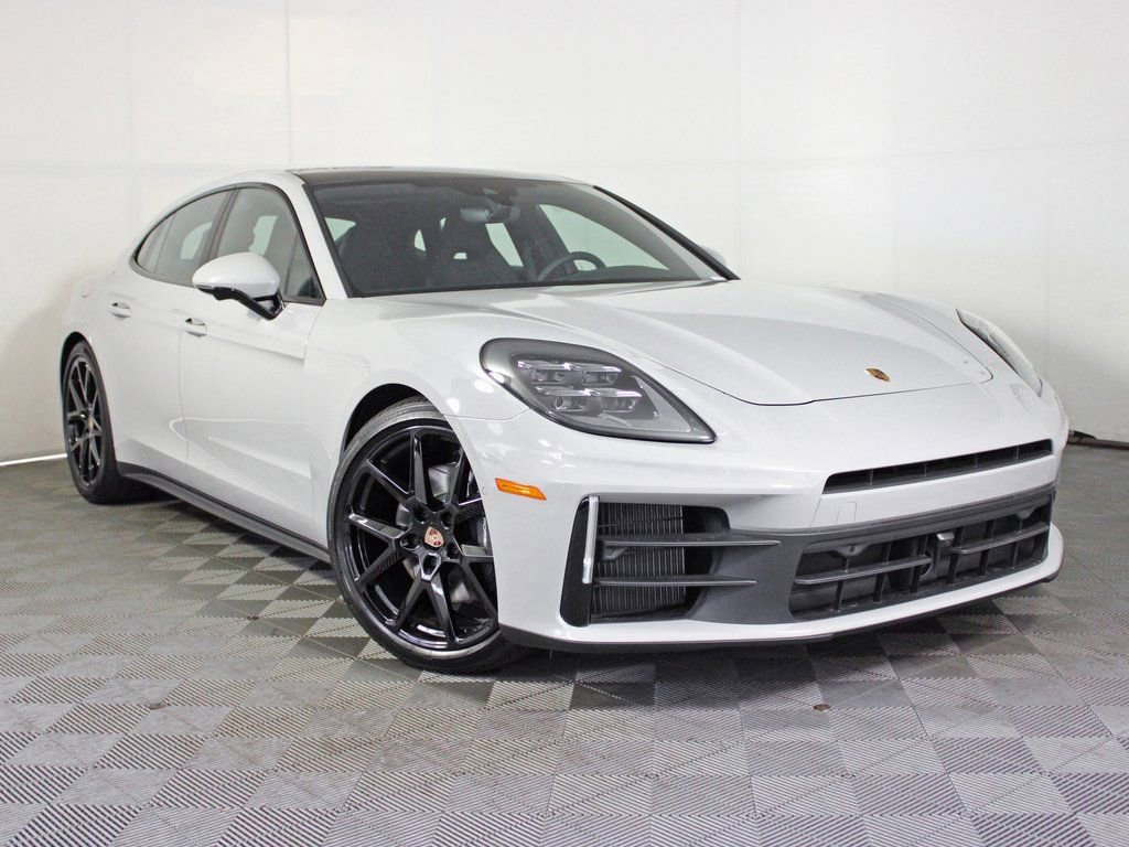 Certified 2025 Porsche Panamera 4 image 9