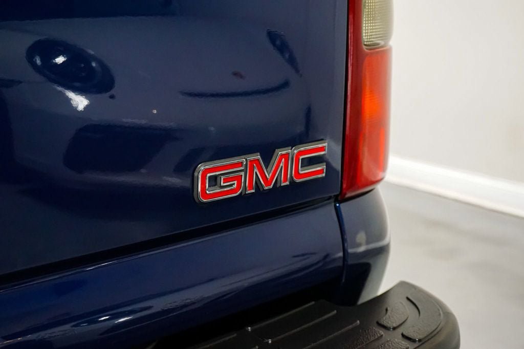 Used 2001 GMC Yukon XL 4WD image 52