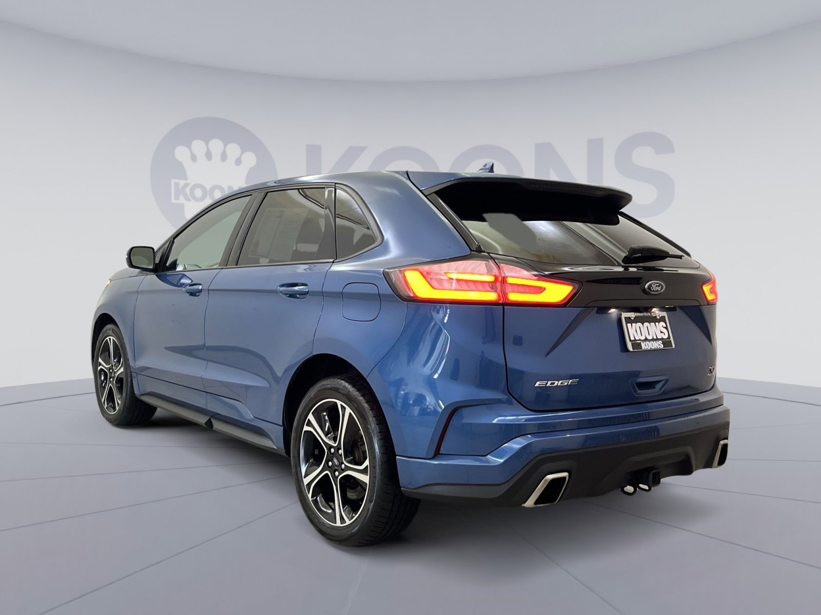 Used 2019 Ford Edge ST w/ Convenience Package image 4