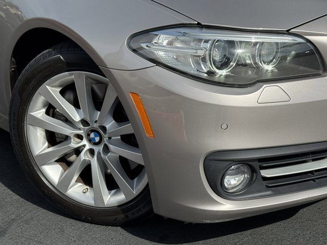 Used 2016 BMW 535i Sedan RWD image 2