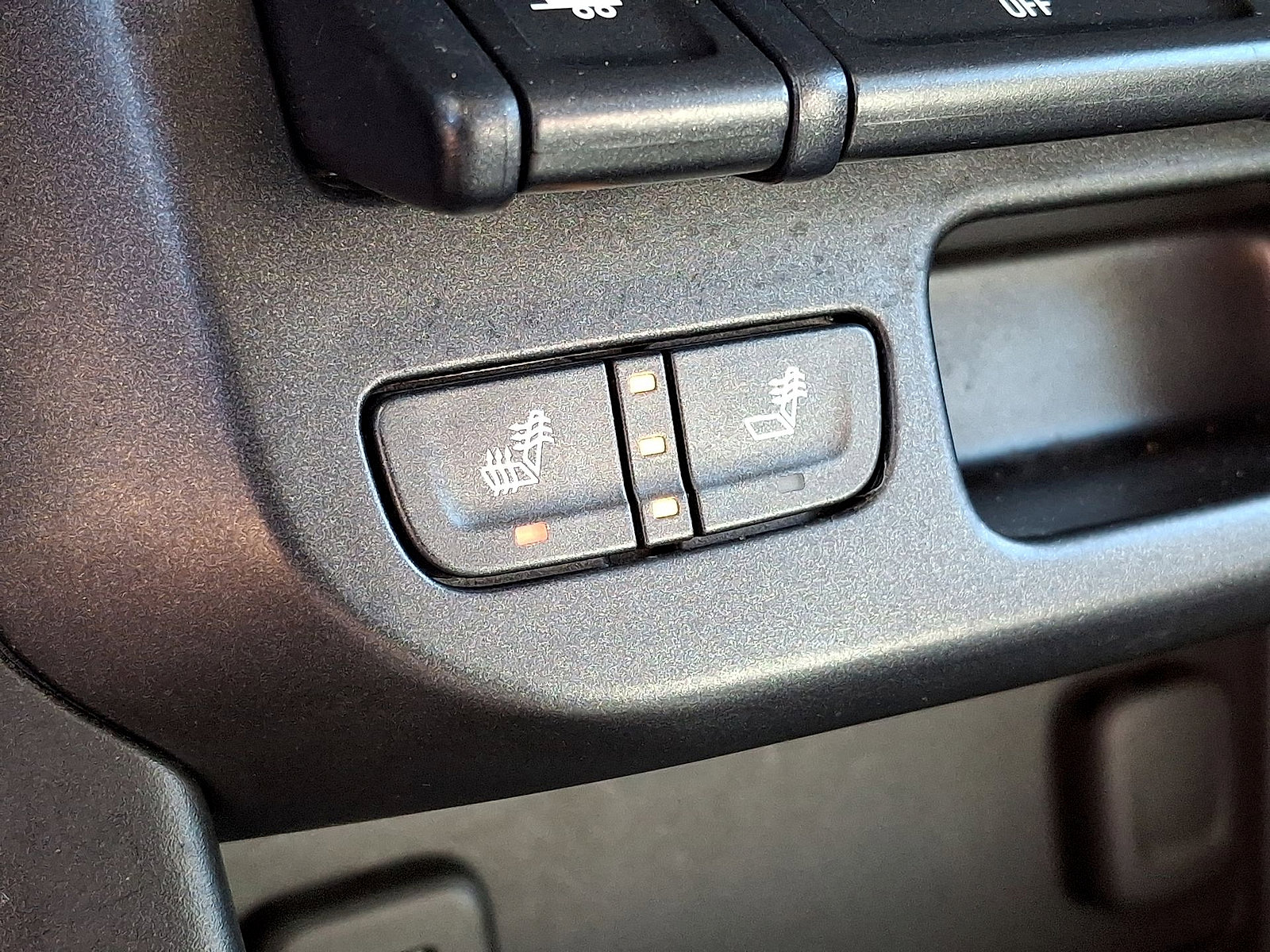 Used 2018 Chevrolet Colorado Z71 AWD/4WD image 25