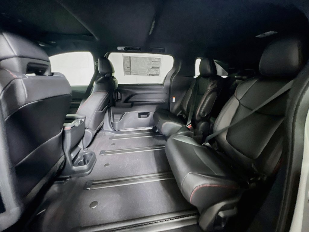 New 2026 Toyota Sienna XSE FWD image 25