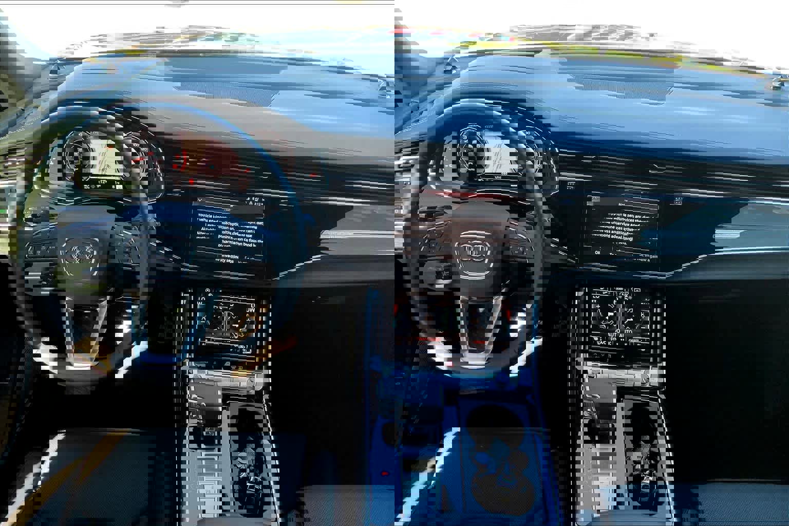 Used 2023 Audi Q8 Prestige w/ Prestige Package image 14