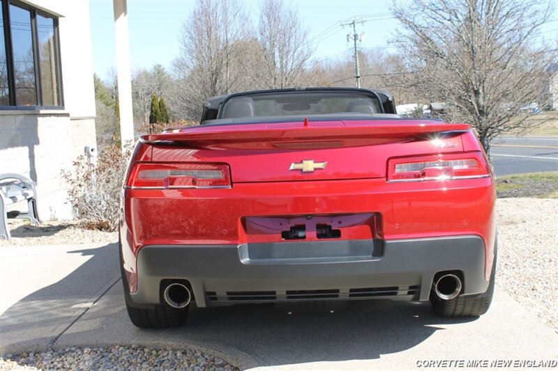 Used 2015 Chevrolet Camaro SS w/ RS Package RWD image 32