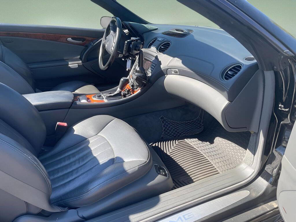Used 2005 Mercedes-Benz SL 65 AMG image 20
