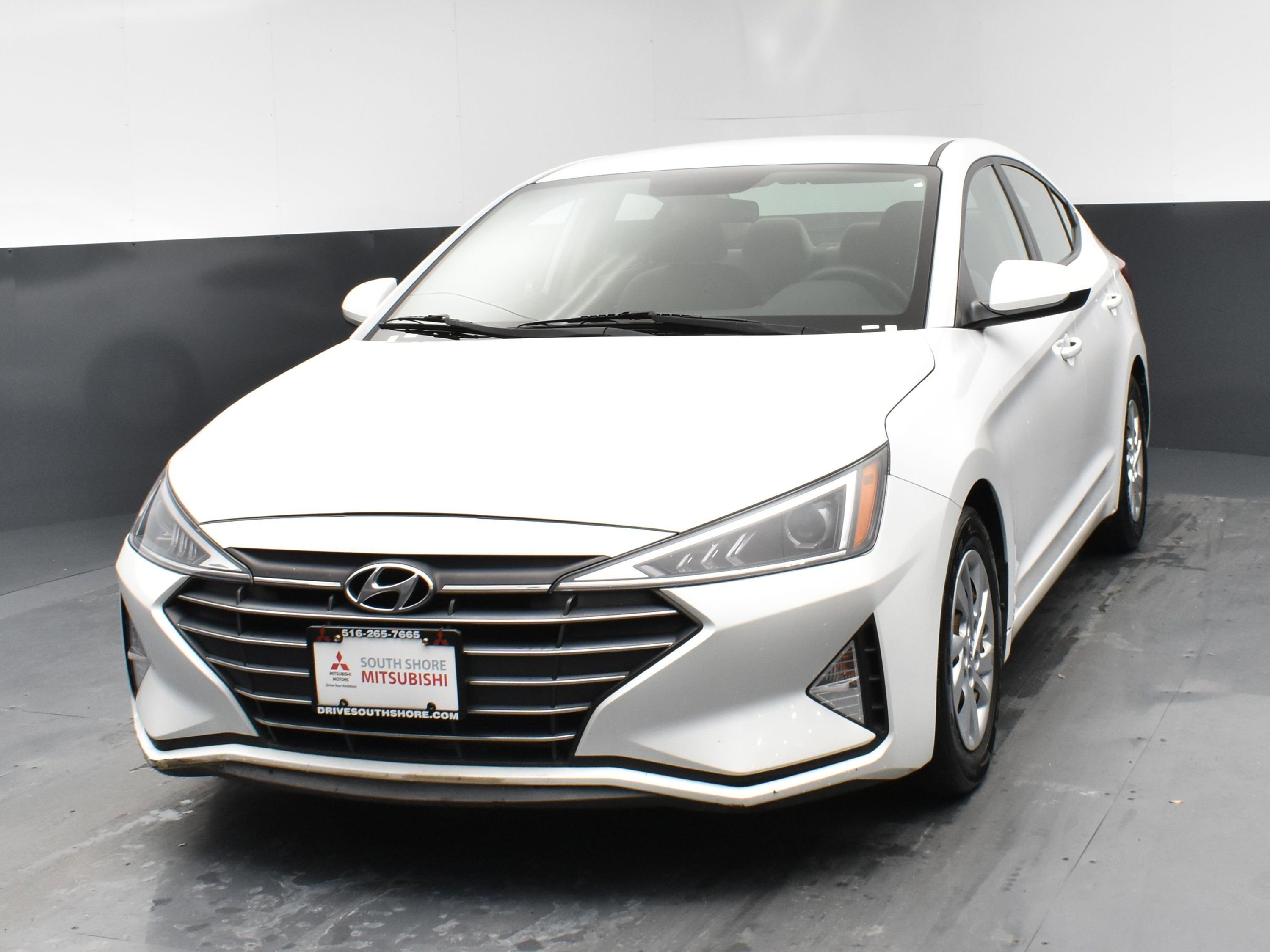 Used 2019 Hyundai Elantra SE