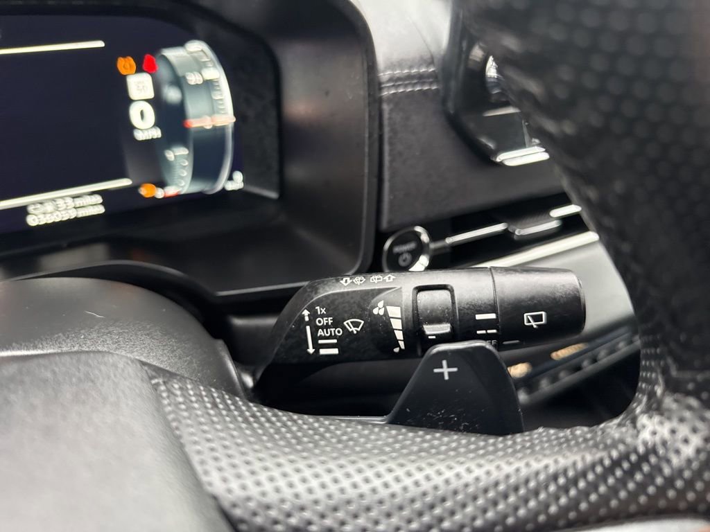 Used 2024 Mitsubishi Outlander 4WD Plug-In Hybrid image 21