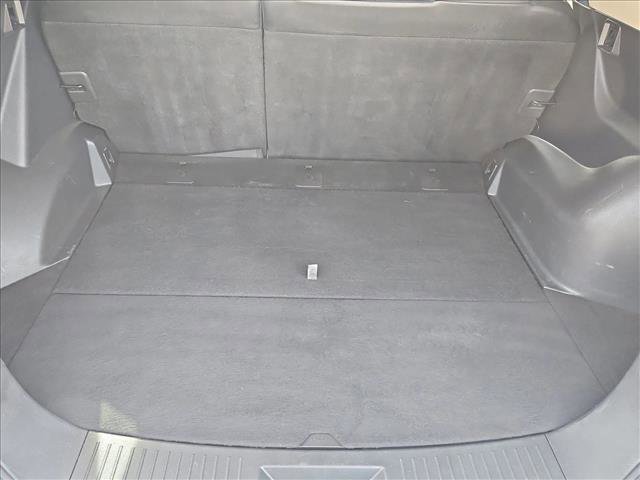 Used 2010 Nissan Rogue SL w/ Premium Pkg image 6