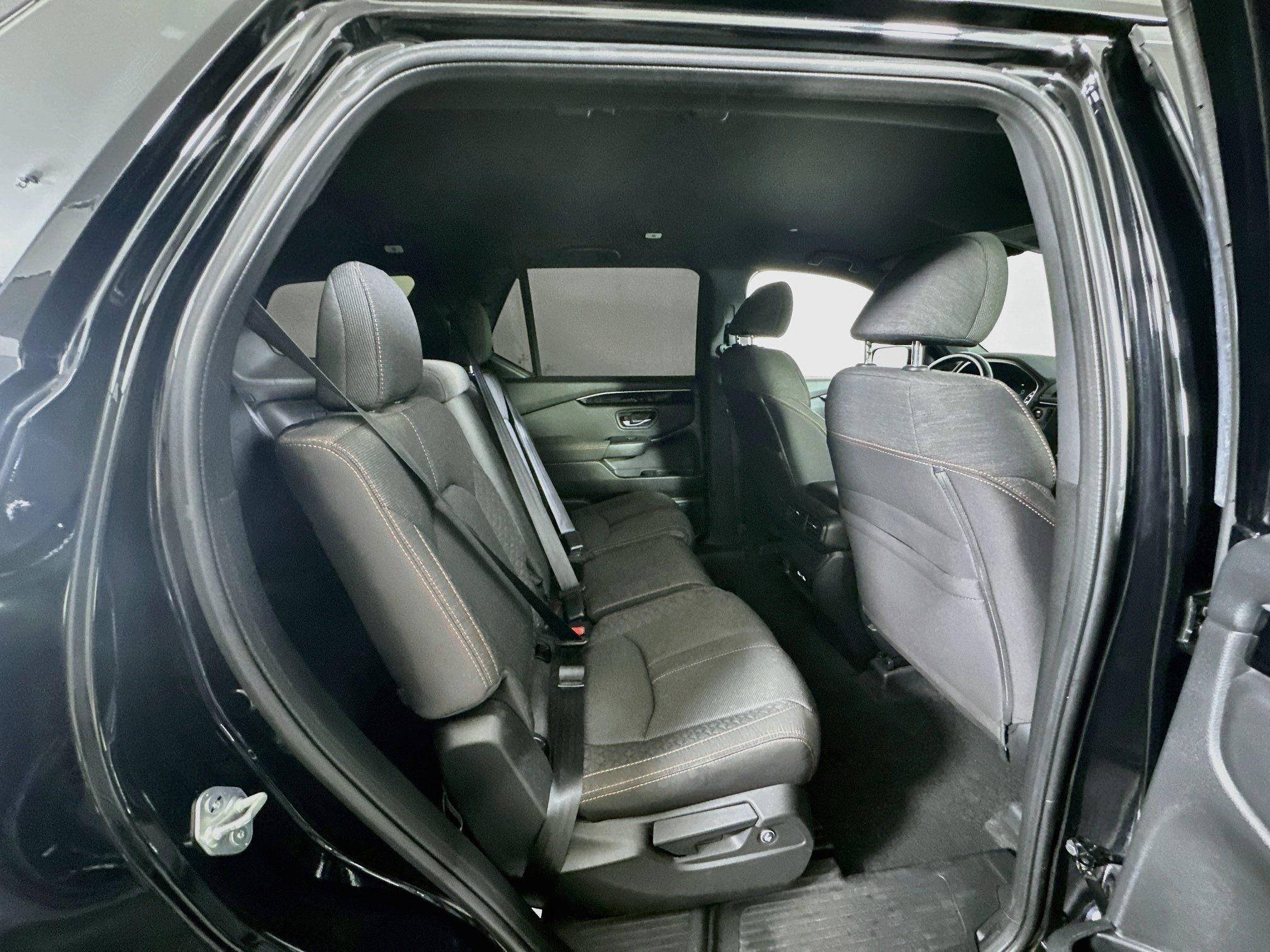 Used 2023 Honda Pilot Sport image 29