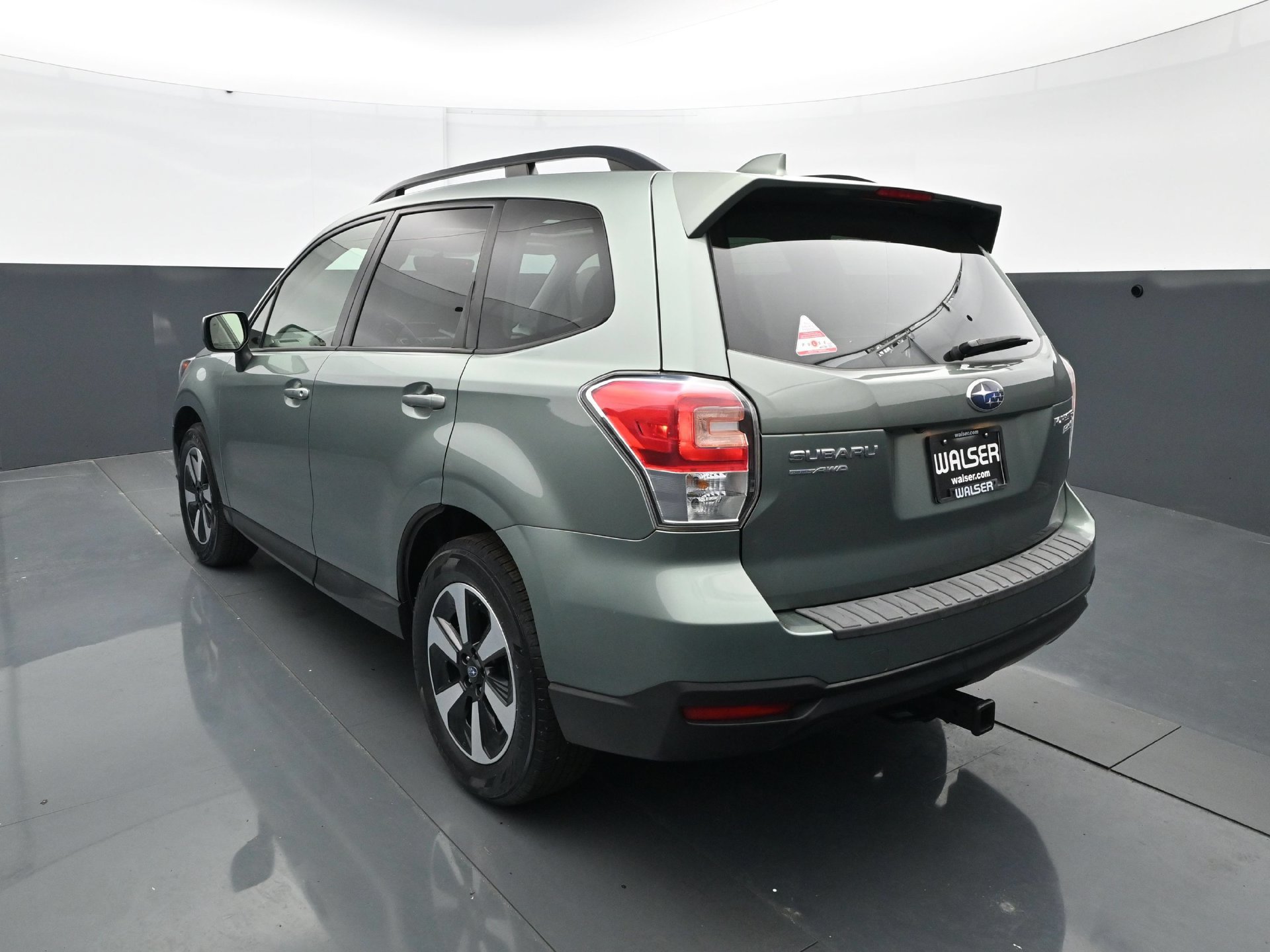 Used 2017 Subaru Forester 2.5i Premium w/ Popular Package #2A AWD/4WD image 5