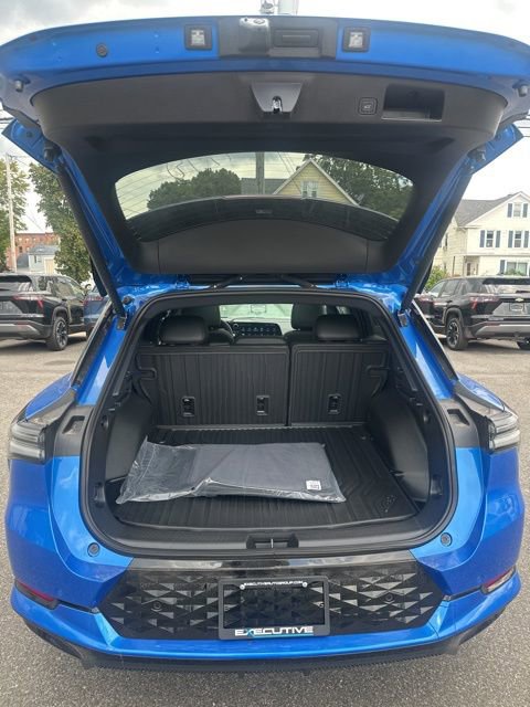 New 2025 Chevrolet Equinox EV RS w/ Convenience Package II FWD image 22