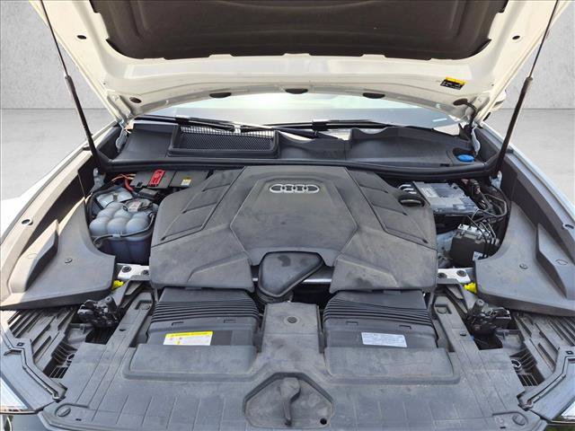 Used 2021 Audi Q8 Premium AWD/4WD image 24