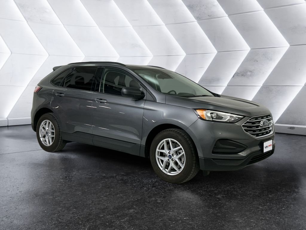 Used 2022 Ford Edge SE