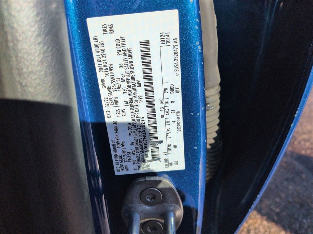 Used 2022 Ford Escape SE w/ SE Sport Appearance Package image 46