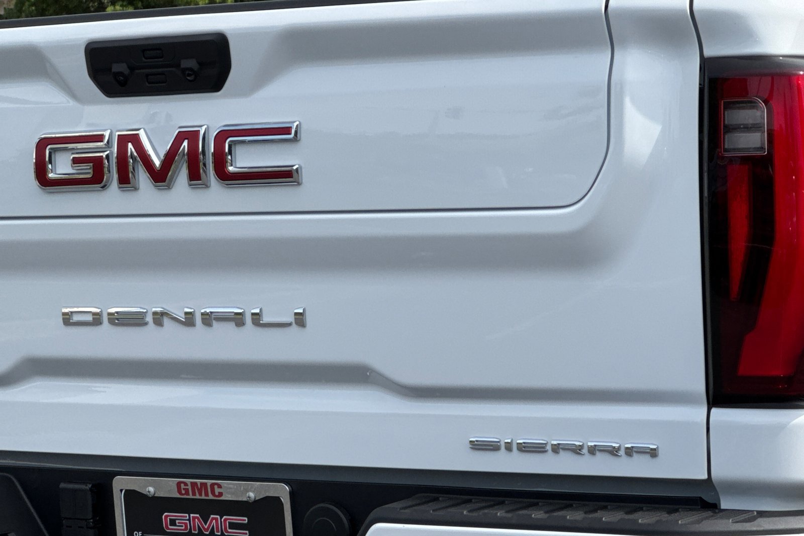 New 2026 GMC Sierra 2500 Denali w/ Denali Reserve Package image 27
