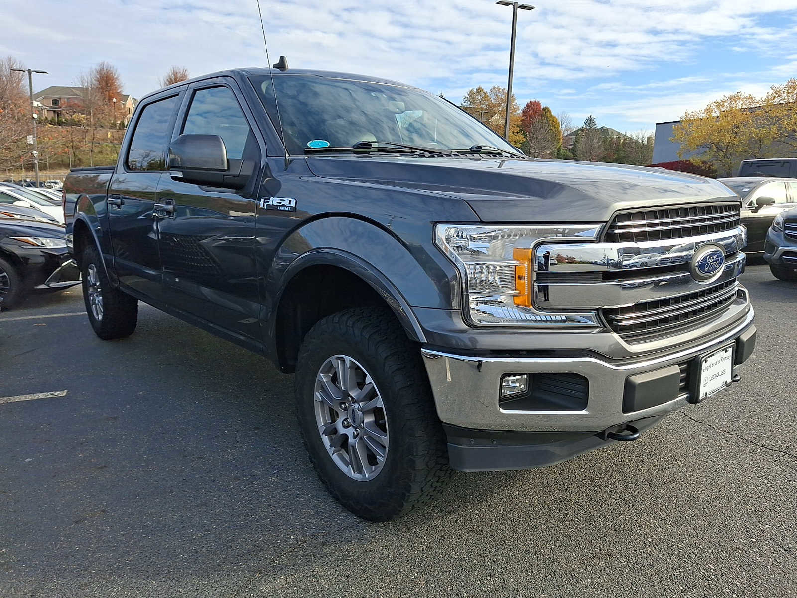Used 2019 Ford F150 Lariat image 3