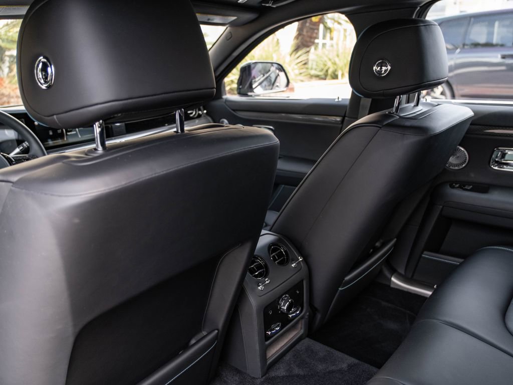 Certified 2022 Rolls-Royce Ghost Black Badge AWD/4WD image 30