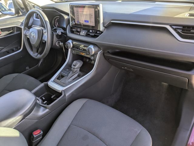 Used 2024 Toyota RAV4 LE image 30