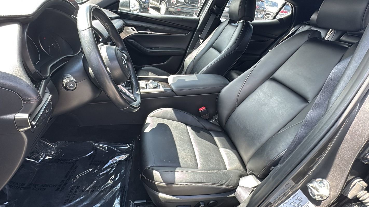 Used 2019 MAZDA MAZDA3 AWD Hatchback w/ Preferred Pkg image 10