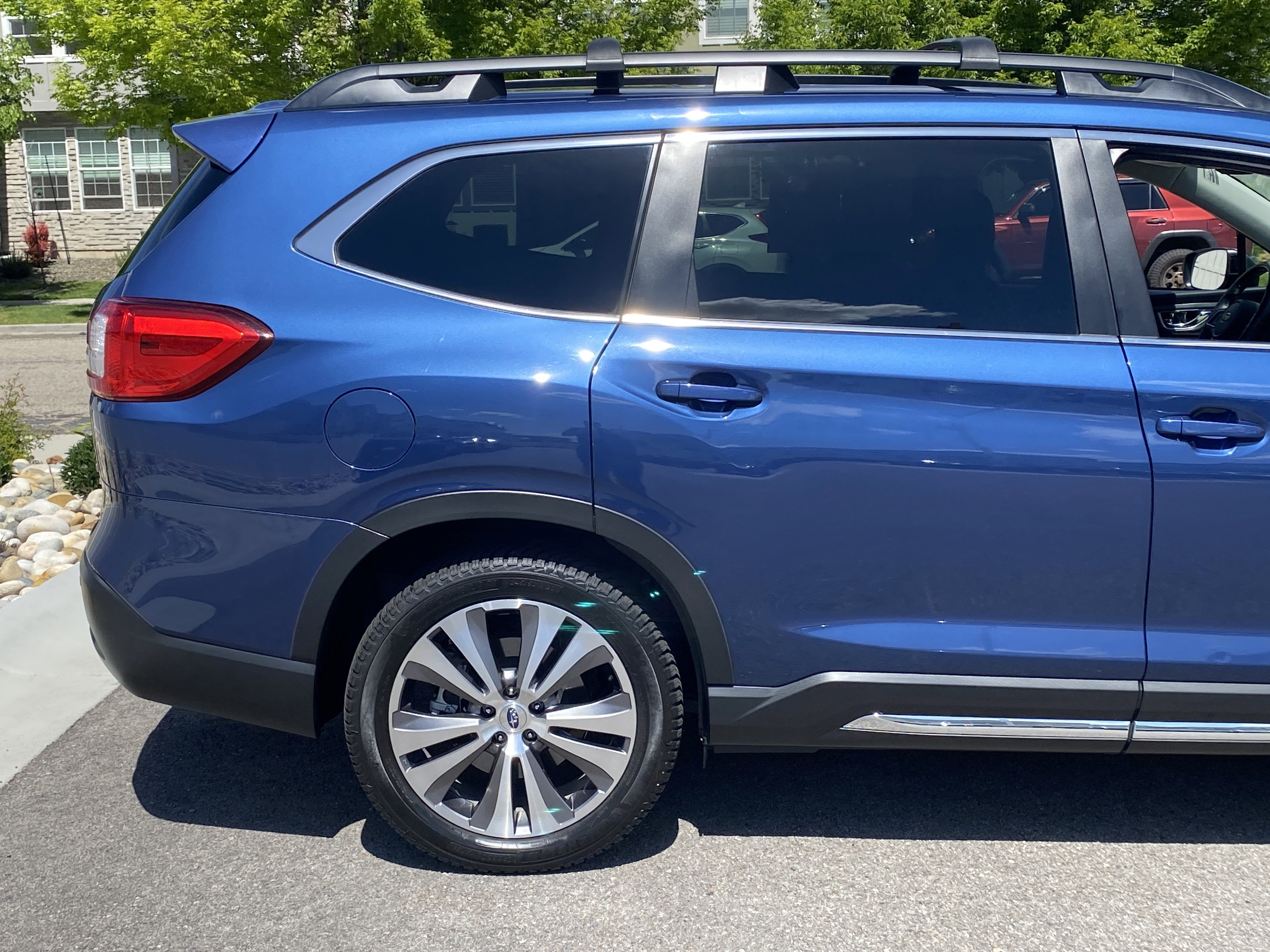 Certified 2022 Subaru Ascent Limited w/ Technology Package AWD/4WD image 6