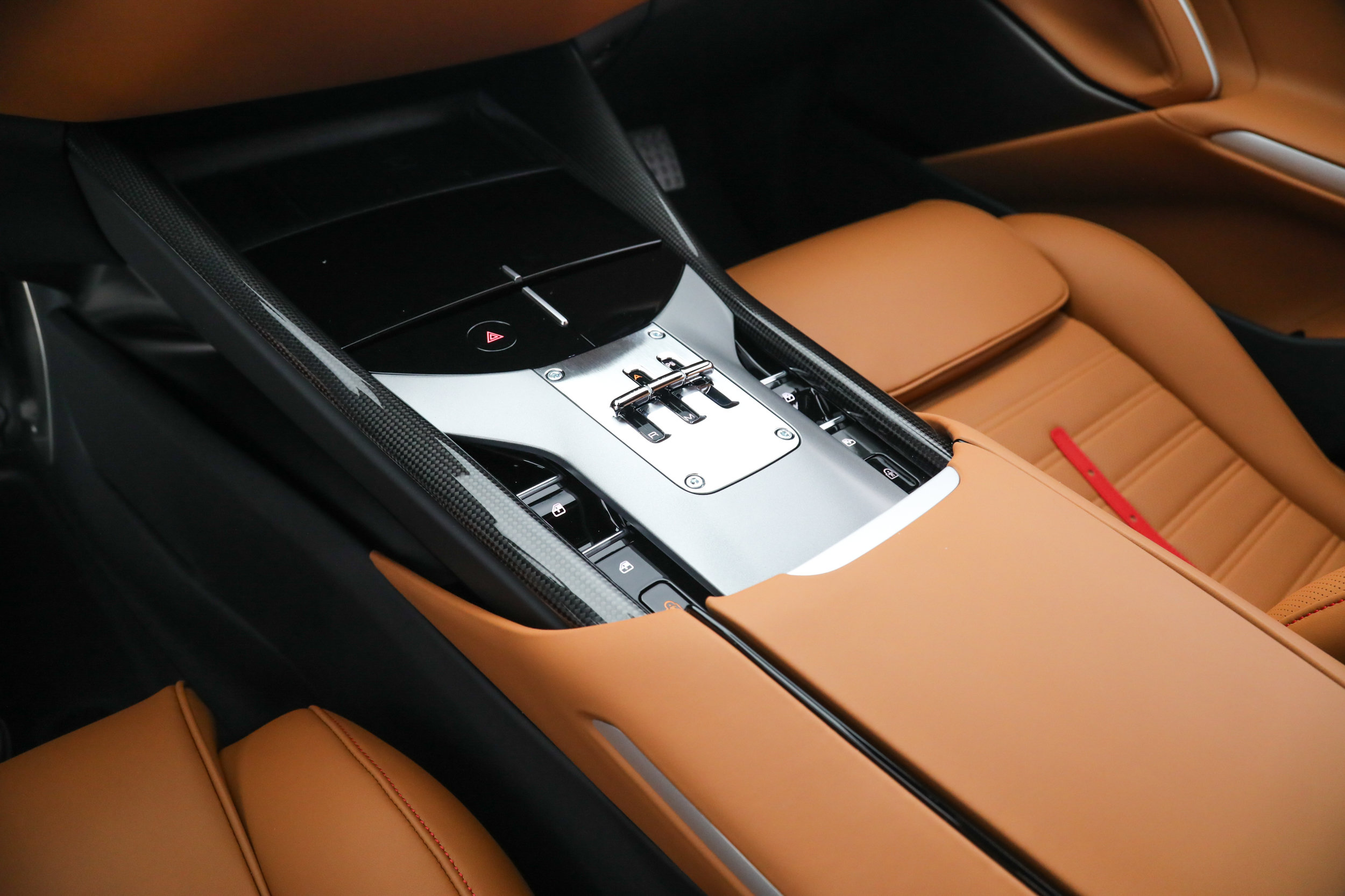 Certified 2026 Ferrari Purosangue AWD/4WD image 33