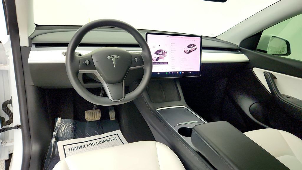 Used 2021 Tesla Model Y Long Range AWD/4WD image 12