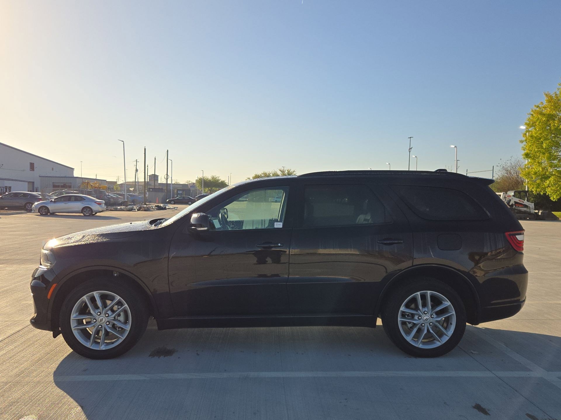 Used 2025 Dodge Durango GT image 7